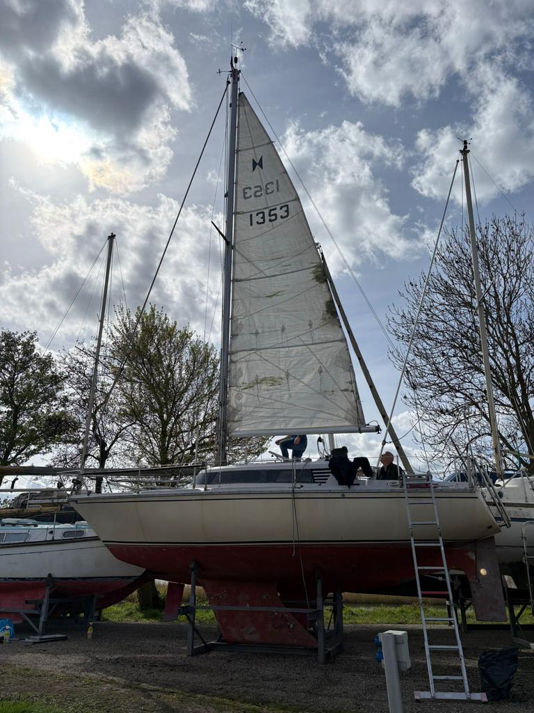 Te koop kajuitzeiljacht jeanneau poker, Watersport en Boten, Kajuitzeilboten en Zeiljachten, Ophalen, Gebruikt, Diesel, Tourjacht of Cruiser