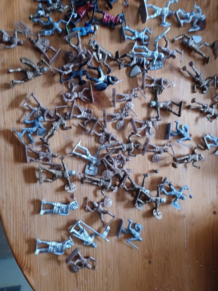 Grote verzameling soldaten en ridders paarden  speelfiguren, Verzamelen, Ophalen of Verzenden