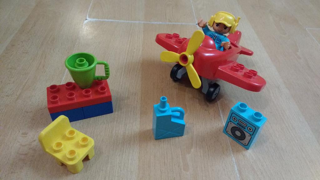 Duplo set vliegtuig, Kinderen en Baby's, Ophalen of Verzenden, Zo goed als nieuw, Complete set, Duplo