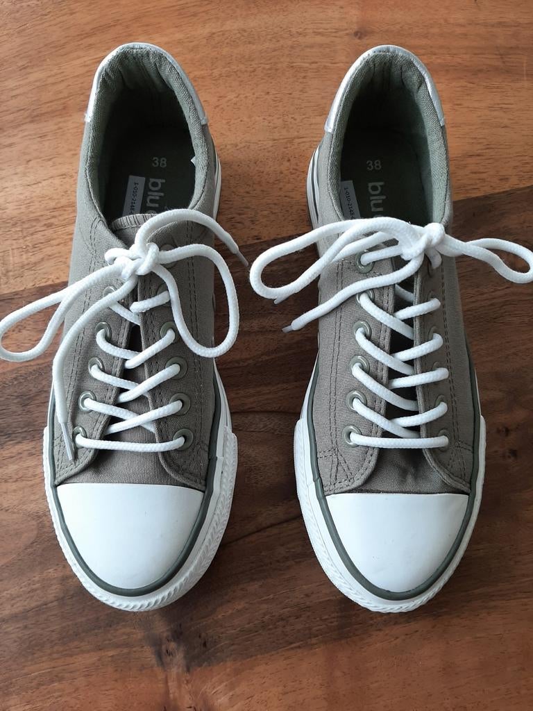 Sneakers gympies, Ophalen of Verzenden, Groen, Sneakers of Gympen, Onbekend