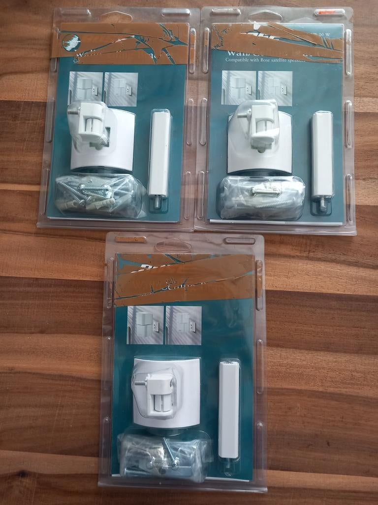 3x Bose UB-20W Muur/Plafond Beugels voor Satelliet Speakers., Ophalen of Verzenden, Nieuw, Overige typen, Bose