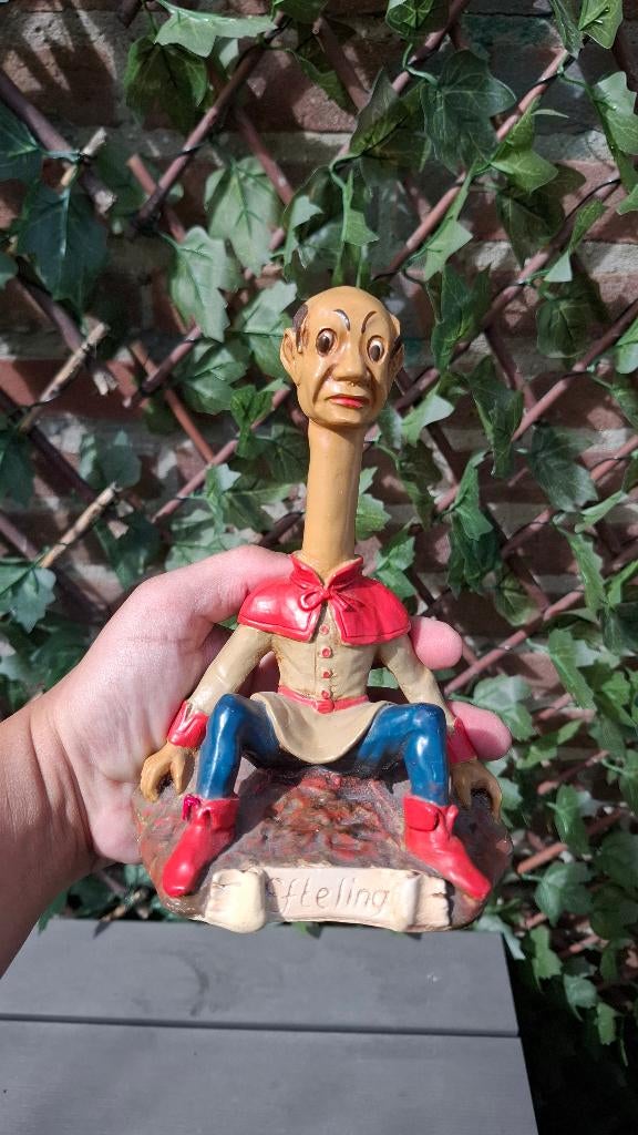 Oud Efteling beeld langnek, Ophalen, Zo goed als nieuw, Beeldje of Poppetje