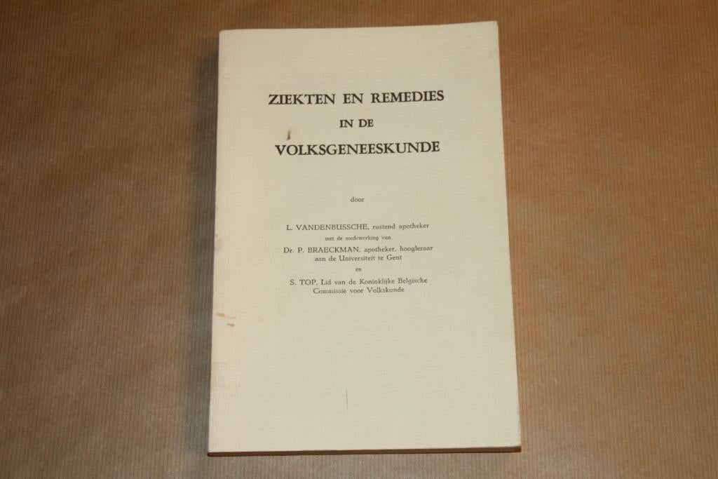 Ziekten en remedies in de volksgeneeskunde, Boeken, Ophalen of Verzenden, Gelezen
