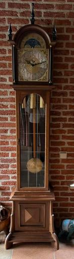 Staande klok, Ophalen