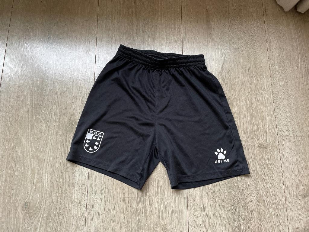 Kelme HBC wedstrijdvoetbalbroek maat 164, Ophalen of Verzenden, Zo goed als nieuw, Overige sporten, Overige typen