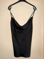 Dames zwart satijnen topje, Kleding | Dames, Tops, Ophalen of Verzenden, Zo goed als nieuw, Zwart, Zonder mouw