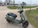 Vespa Sprint 2018 Iget - 1e eigenaar olive green glans, Ophalen, Gebruikt, Maximaal 45 km/u, Overige modellen