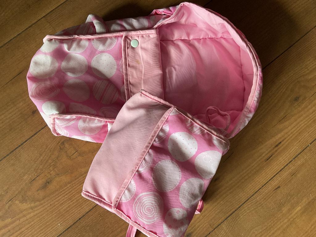 Poppen Reiswieg met tas,incl. inhoud  (ALLEEN OPHALEN), Ophalen, Gebruikt, Babypop