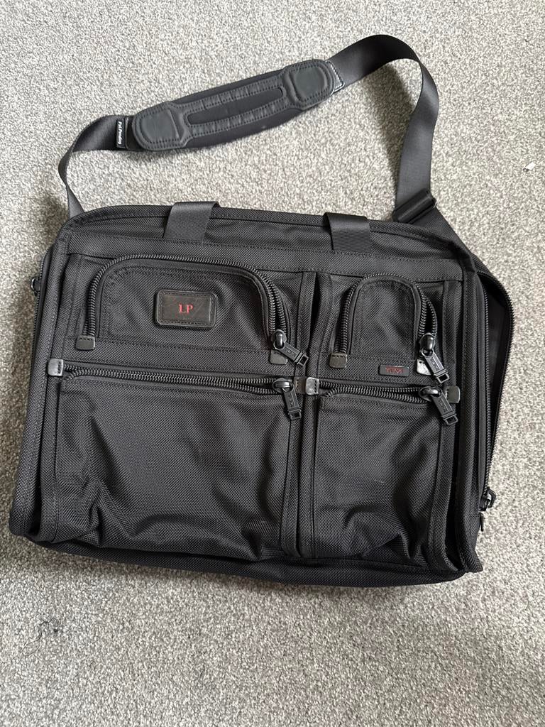 Tumi laptoptas, Ophalen of Verzenden, 16 inch, Gebruikt, Aktetas