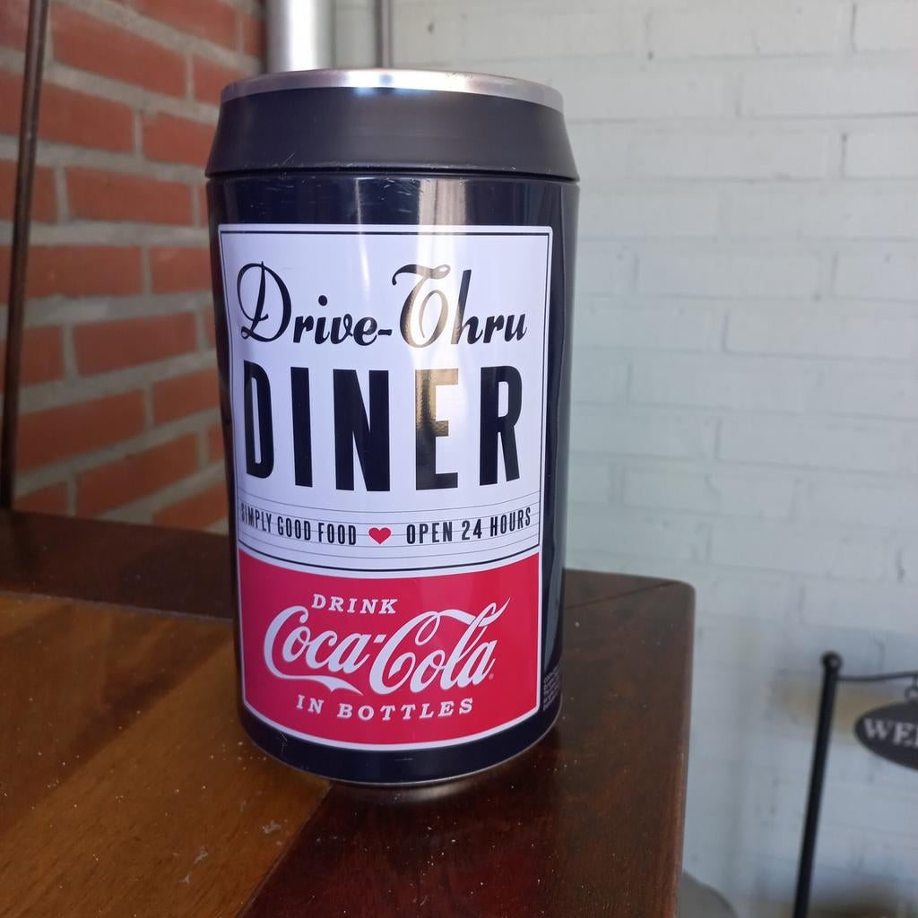 Spaarpot met afneembare deksel - Coca-Cola Diner, Verzamelen, Spaarpotten, Ophalen of Verzenden, Gebruikt, Metaal of Blik, Overige thema's
