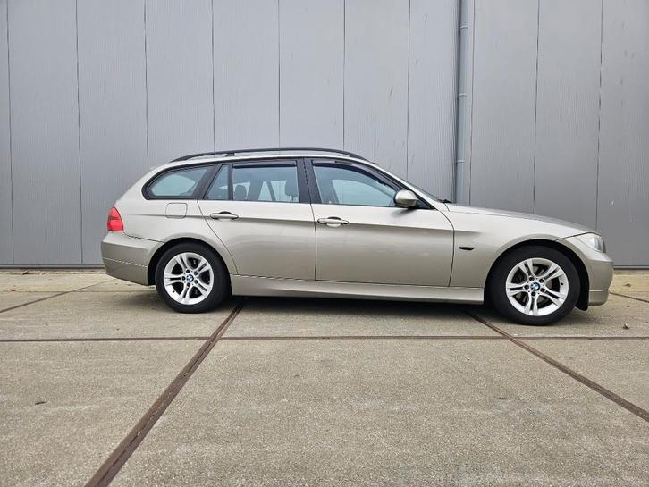 BMW 3-Serie 2.0 318 I Touring 105KW AUT 2008 Beige 270xxx km, Auto's, BMW, Particulier, 3-Serie, ABS, Airbags, Airconditioning
