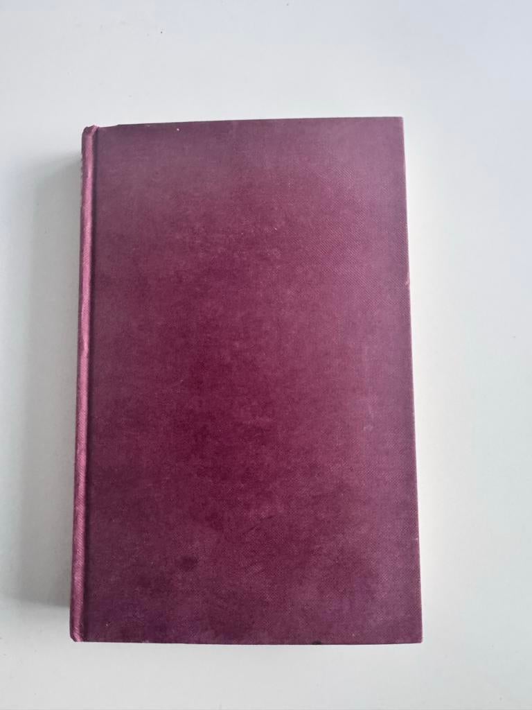 Liefde in overvloed - Jude Deveraux (Roman), Ophalen of Verzenden, Gelezen, Nederland