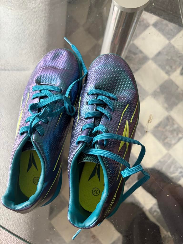 Voetbalschoenen maat 33, Sport en Fitness, Voetbal, Ophalen of Verzenden, Gebruikt, Schoenen