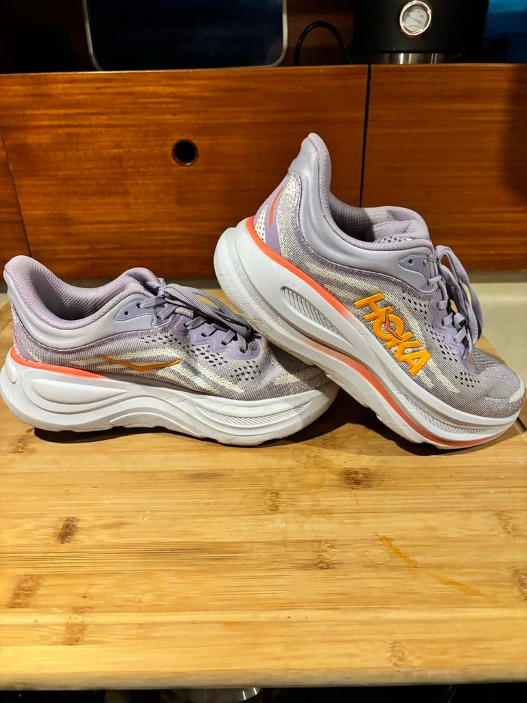 Hoka Bondi 9 hardloopschoenen - Maat 40 - Zo goed als nieuw, Ophalen of Verzenden, Zo goed als nieuw, Overige kleuren, Sportschoenen