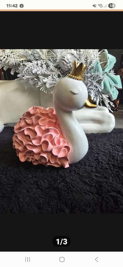 Een schattige zwaan decoratie met een kroon., Verzamelen, Beelden en Beeldjes, Ophalen of Verzenden, Nieuw, Dier