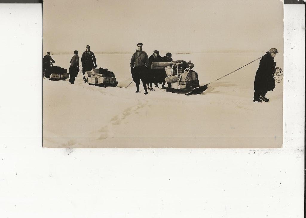 Gouwzee Sledentransport op dichtgevroren meer D de Waart, Ophalen of Verzenden, 1920 tot 1940, Ongelopen, Noord-Holland