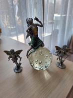 Set van 3 fantasy beelden: grote fee op bol, 2 kleine feeën, Verzamelen, Beelden en Beeldjes, Ophalen of Verzenden, Zo goed als nieuw