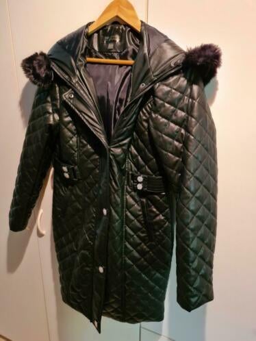 Dameskleding: Winterjas maat 36, Kleding | Dames, Zwart, Ophalen of Verzenden, Gedragen, Maat 36 (S)