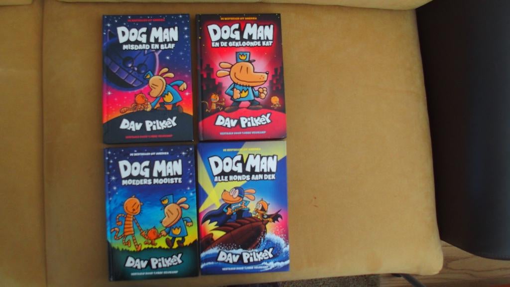 4x Dog Man - Dav Pilkey, Ophalen of Verzenden, Zo goed als nieuw, Dav Pilkey, Fictie algemeen