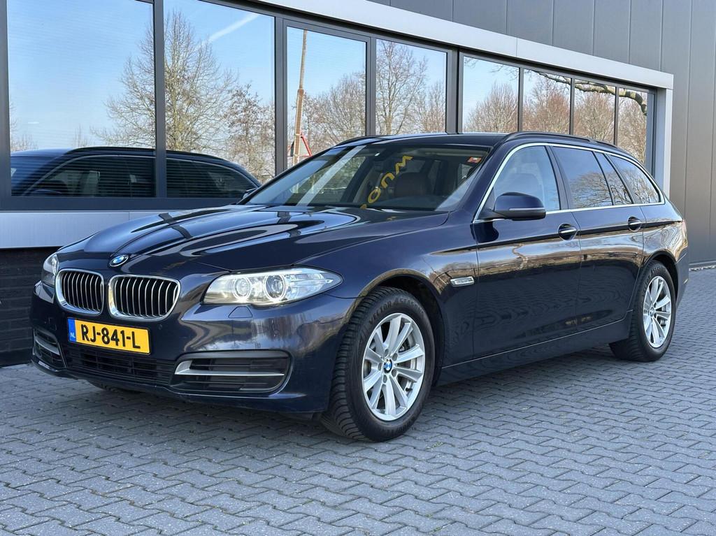 BMW 5-serie Touring 525XD High Executive Leder - LCI - Groot, Automaat, Navigatiesysteem, Euro 6, 4 cilinders