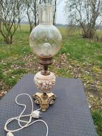 STAANDE TAFEL/KASTLAMP.  NOSTALGISCH., Ophalen of Verzenden