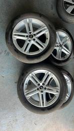 Originele 19 inch Audi Q4 velgen met banden s-line, Auto-onderdelen, Banden en Velgen, Gebruikt, Banden en Velgen, 235 mm, Personenwagen