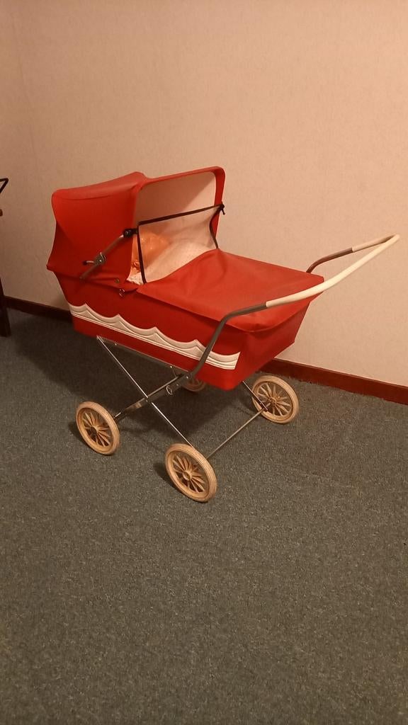 Vintage poppenwagen, Kinderen en Baby's, Speelgoed | Poppen, Ophalen, Gebruikt, Overige typen