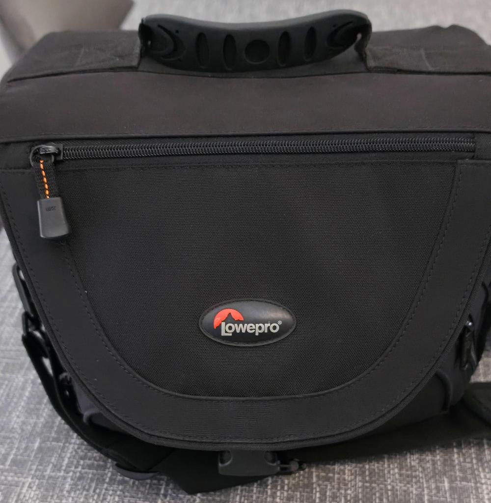 cameratas lowepro, Ophalen of Verzenden, Zo goed als nieuw, Schoudertas, Lowepro