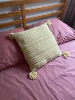 Decoratief Kussen met Kwastjes - Geel, Ophalen, Zo goed als nieuw, Geel, Vierkant