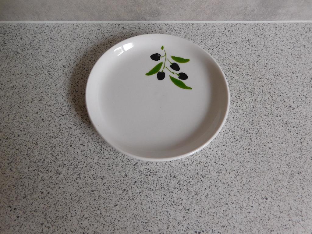 Bord 12 cm. Shonfeld Olijf USA, Ophalen of Verzenden, Zo goed als nieuw, Bord(en), Overige stijlen