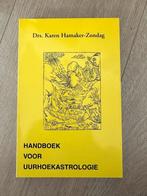 Handboek voor Uurhoekastrologie - Karen Hamaker-Zondag, Ophalen of Verzenden, Zo goed als nieuw, Astrologie, Instructieboek