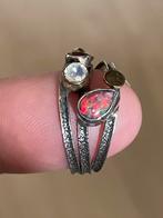 Zilveren vintagering met opaal , carneool en maansteen, 18 tot 19, Ophalen of Verzenden, Zo goed als nieuw, Dame