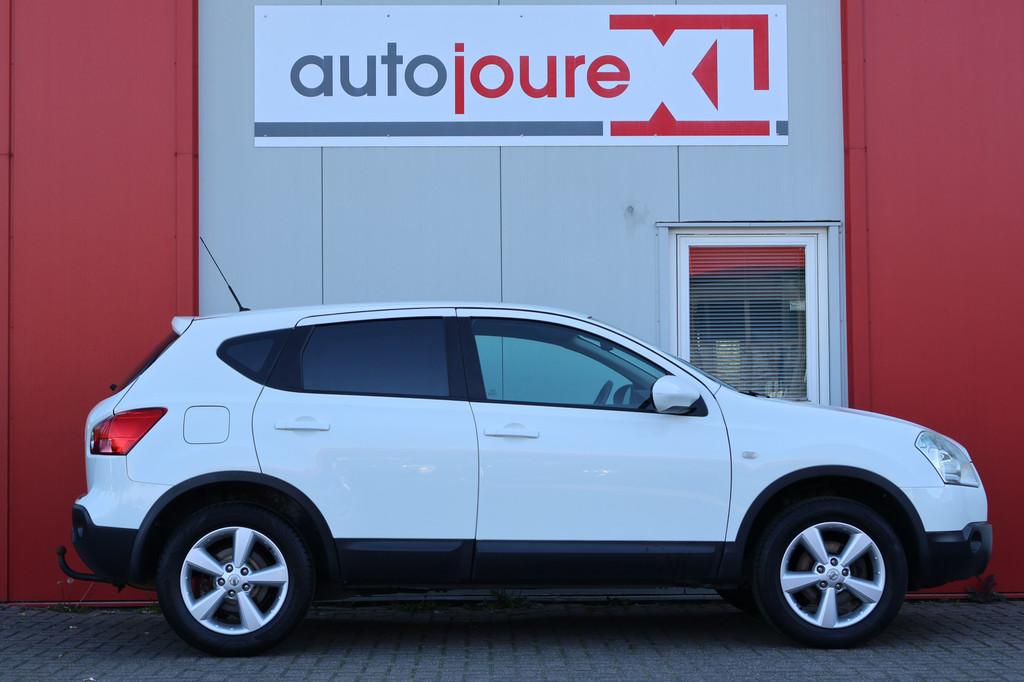 Nissan QASHQAI 2.0 Connect Edition 4WD | Camera | Trekhaak |, Auto's, Nissan, Stof, Gebruikt, Zwart, 4 cilinders