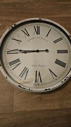 Grote hangklok landelijk, Ophalen, Zo goed als nieuw, Analoog, Wandklok