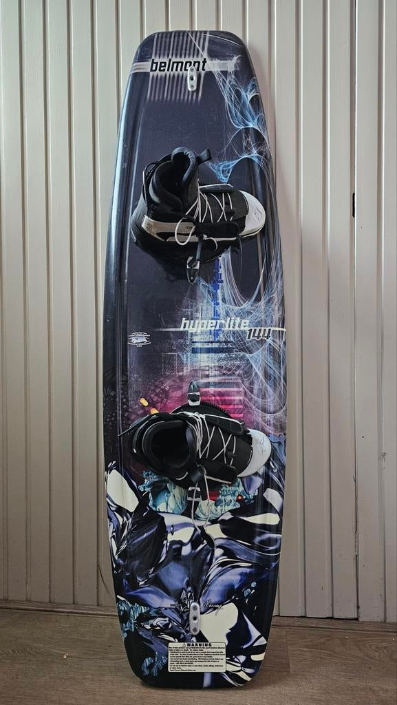 Hyperlite Belmont Wakeboard met schoenen, Watersport en Boten, Wakeboarden, Ophalen, Gebruikt, Board en Schoenen