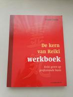 De kern van Reiki werkboek - Diane Stein, Boeken, Ophalen of Verzenden, Zo goed als nieuw, Spiritualiteit algemeen, Instructieboek