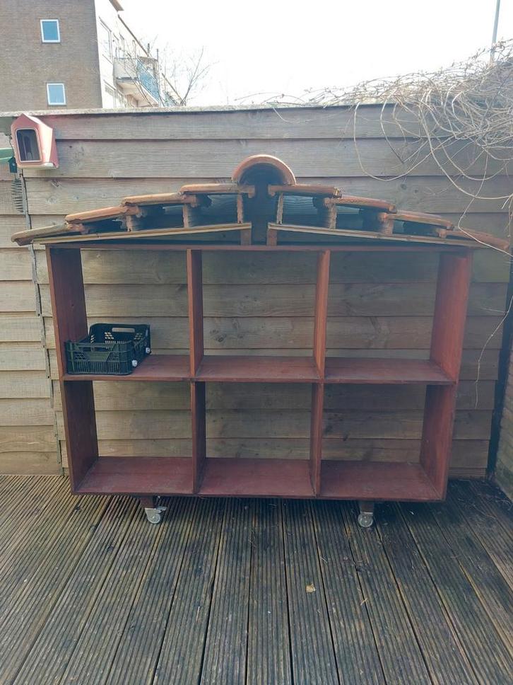 Gratis af te halen: Houten tuinkast/houtopslag op wielen, Huis en Inrichting, Kasten | Overige, Gebruikt, Ophalen