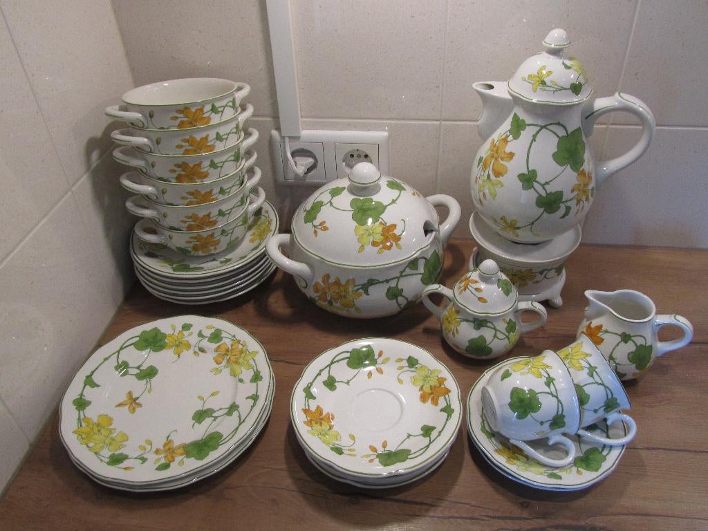 Geranium Villeroy en Boch serviesdelen, Overige typen, Ophalen of Verzenden, Zo goed als nieuw, Overige stijlen