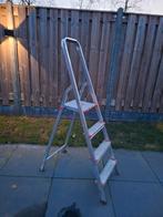 Altrex aluminium trap 3 treden - Gebruikt maar functioneel, Doe-het-zelf en Verbouw, Ladders en Trappen, Ophalen, Gebruikt, Trap