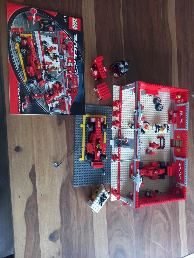 LEGO Racers 8144 Ferrari 248 F1 Team Pit Stop, Ophalen of Verzenden, Gebruikt, Complete set, Lego