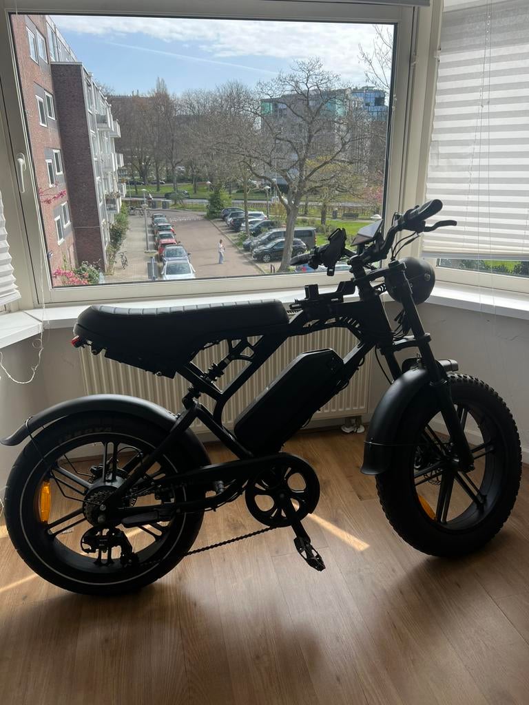 Ouxi v20 custom, Ophalen, Zo goed als nieuw, Overige typen