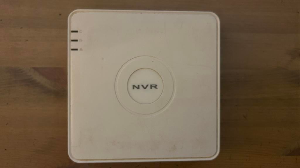 Hikvision ds-7104n-sn/cNVR met 250 GB harde schijf, Audio, Tv en Foto, Videobewaking, Gebruikt, Ophalen of Verzenden