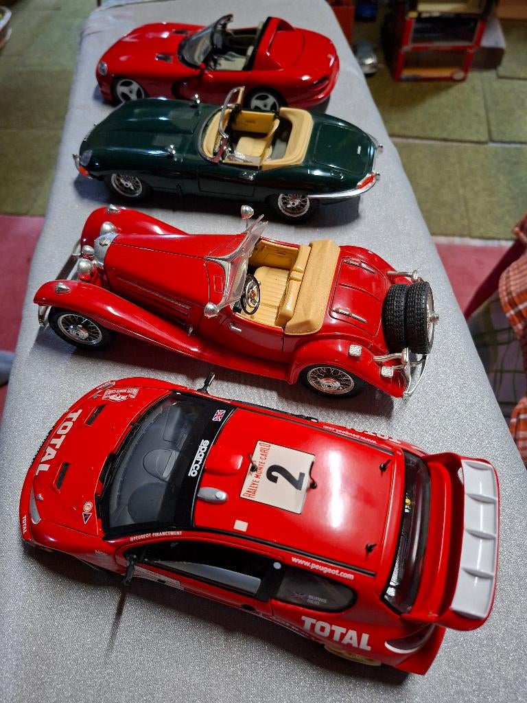 Diverse modelwagens, Hobby en Vrije tijd, Modelauto's | 1:18, Gebruikt, Auto, Overige merken, Ophalen