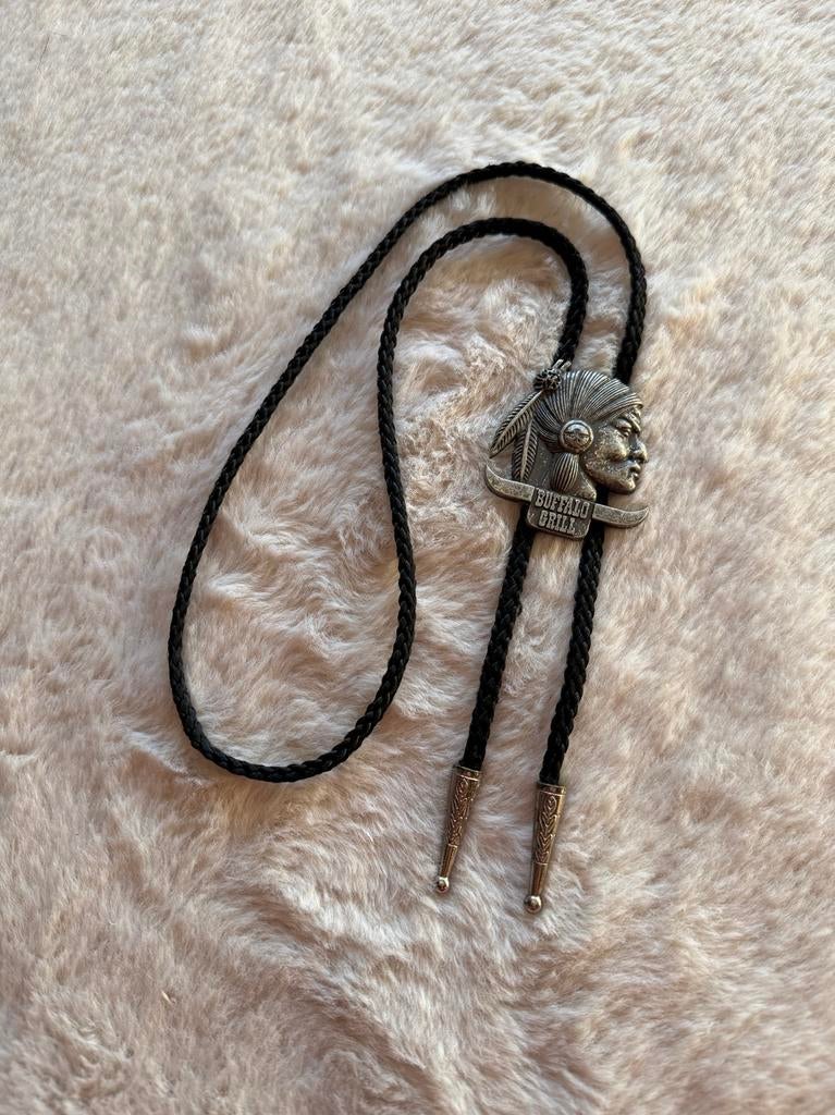 Vintage Buffalo Grill Bolo Tie Indian Head Western, Ophalen of Verzenden, Zo goed als nieuw, Zwart, Overige materialen
