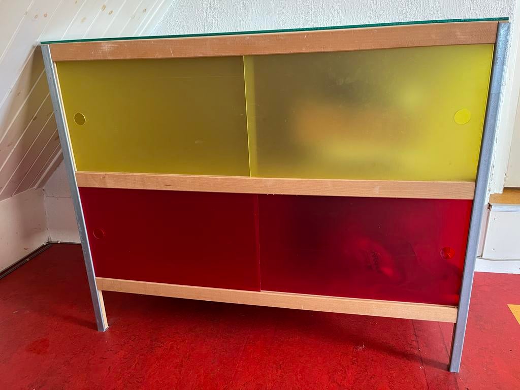 Kewlox kast met gele en rode acrylaat panelen, Huis en Inrichting, Ophalen, Gebruikt