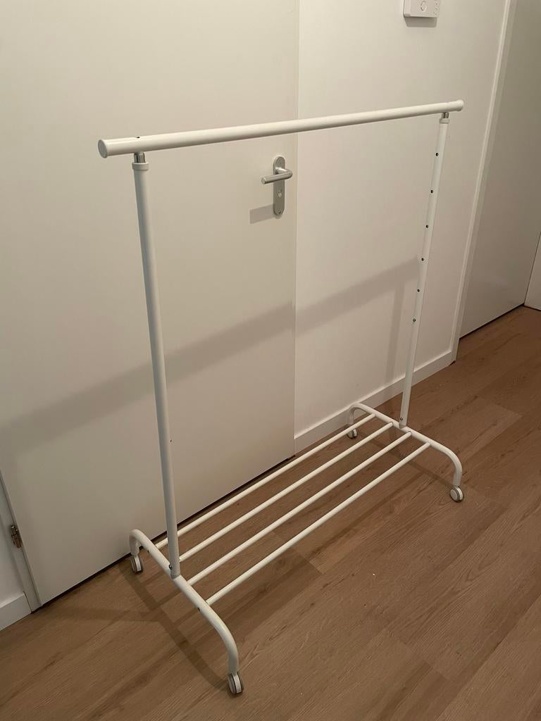 Verstelbaar kledingrek - 110x125x50 cm, Ophalen, Met wielen, Gebruikt