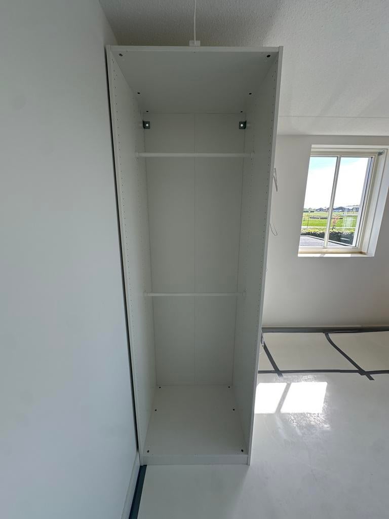 IKEA Pax kast basis element wit 75x236,5 cm met plank en han, Ophalen, Met plank(en), Gebruikt, 200 cm of meer
