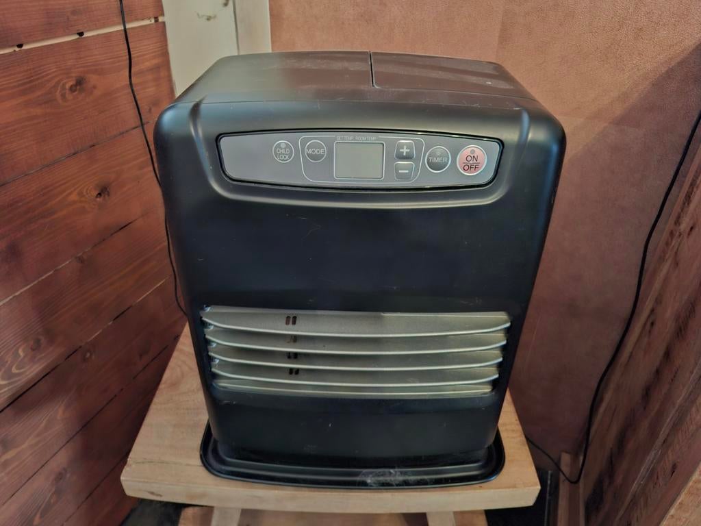 Qlima SRE 1330 TC2 Petroleum kachel, Huis en Inrichting, Kachels, Ophalen, Zo goed als nieuw, Overige brandstoffen, Petroleumkachel