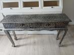 Sidetable met lade en patroon, Huis en Inrichting, Tafels | Sidetables, Ophalen