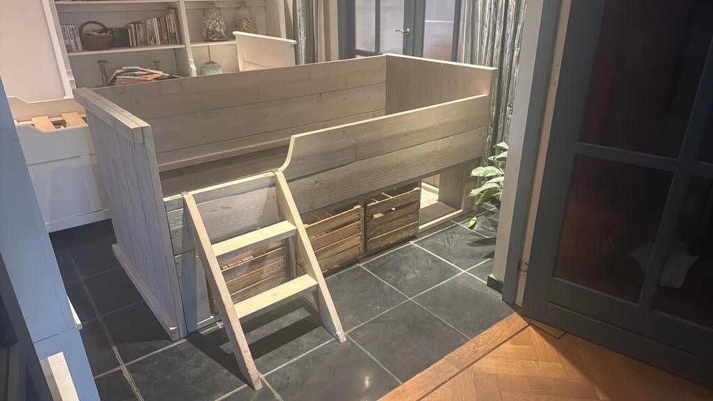 Eenpersoonsbed 200x90 cm met 4 kratten, oud blauw/groen hout, Ophalen, Gebruikt, 90 cm, Eenpersoons